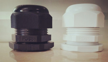 塑料防水接頭中為什么有尼龍材料?